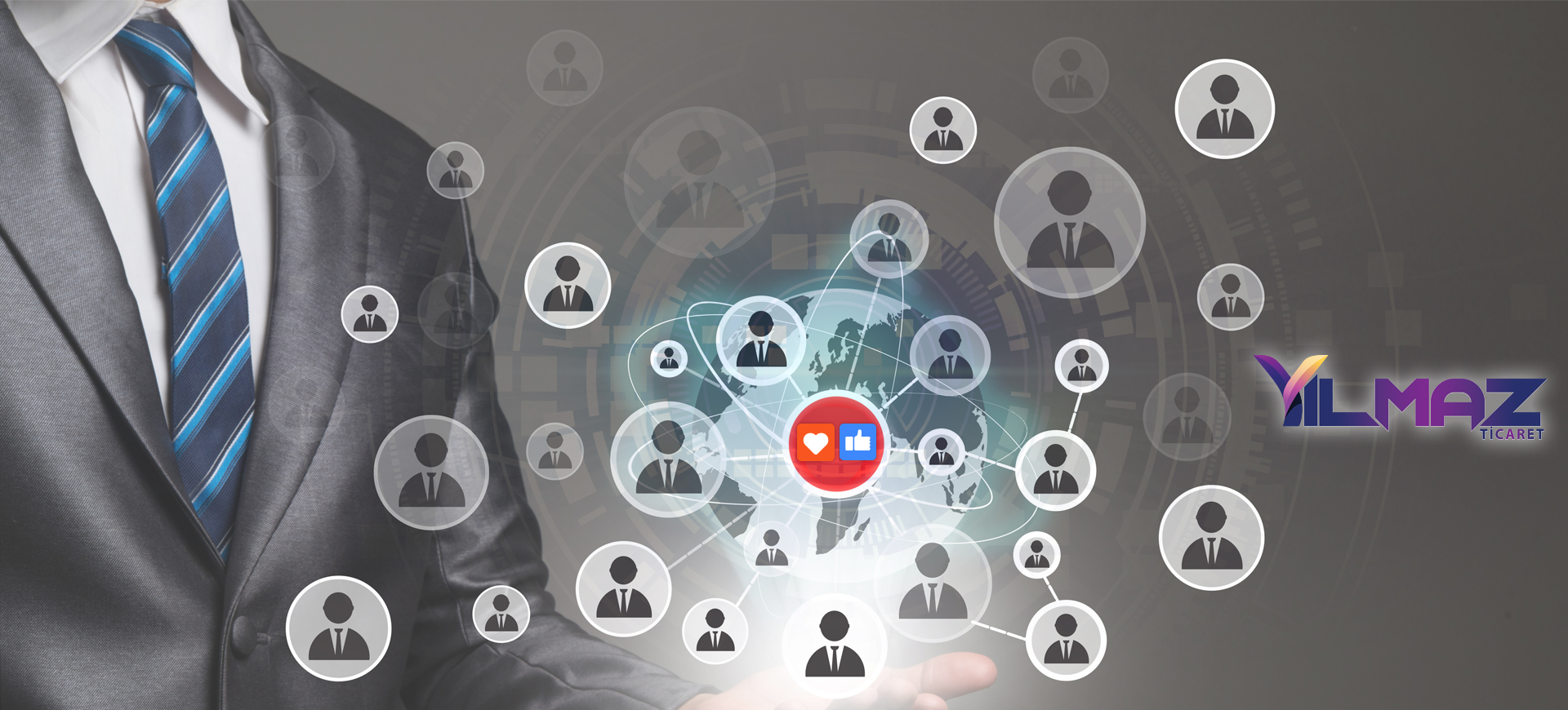 Eka Yazılım, kalite ve yenilikçiliği odağında tutarak sektördeki yerini sağlamlaştırmış bir boya üreticisidir. Biz, müşterilerimize yalnızca bir ürün sunmuyor, yaşam alanlarını dönüştüren bir deneyim sağlıyoruz. Renklerin gücüne inanarak, her bir boya kutusunu sadece pigment ve kimyasalların bir karışımı olarak değil, mekanların ruhunu yeniden şekillendiren bir araç olarak görüyoruz.